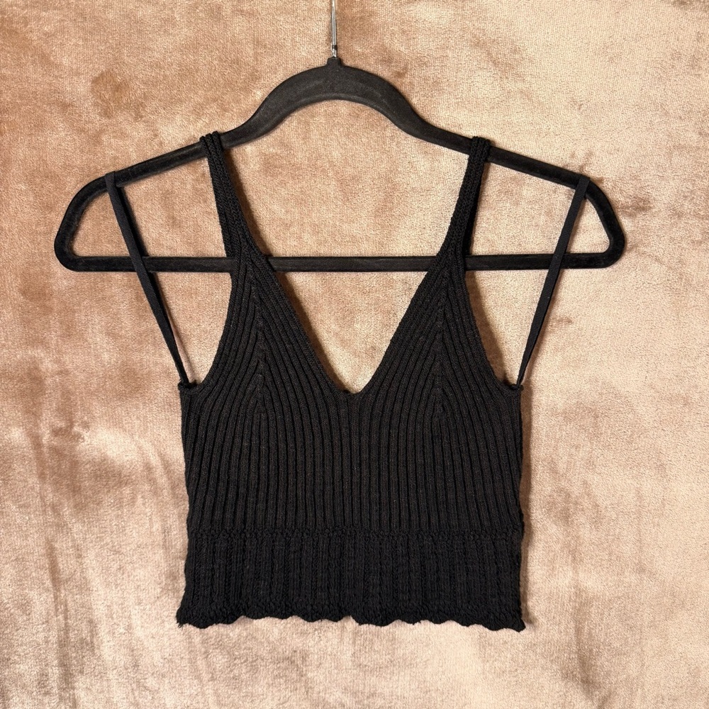 Debut Black Ribbed Knit Tank Top